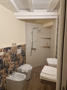 WhatsApp Image 2025-05-08 at 09.00.35